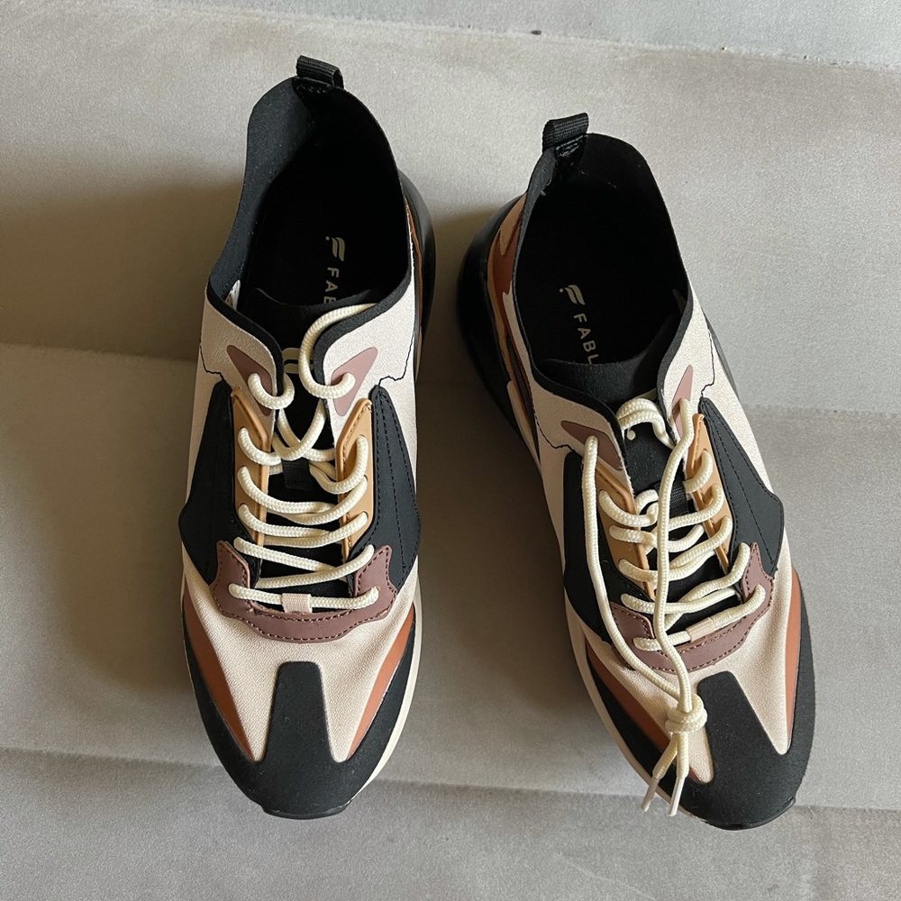 Tennis Shoes